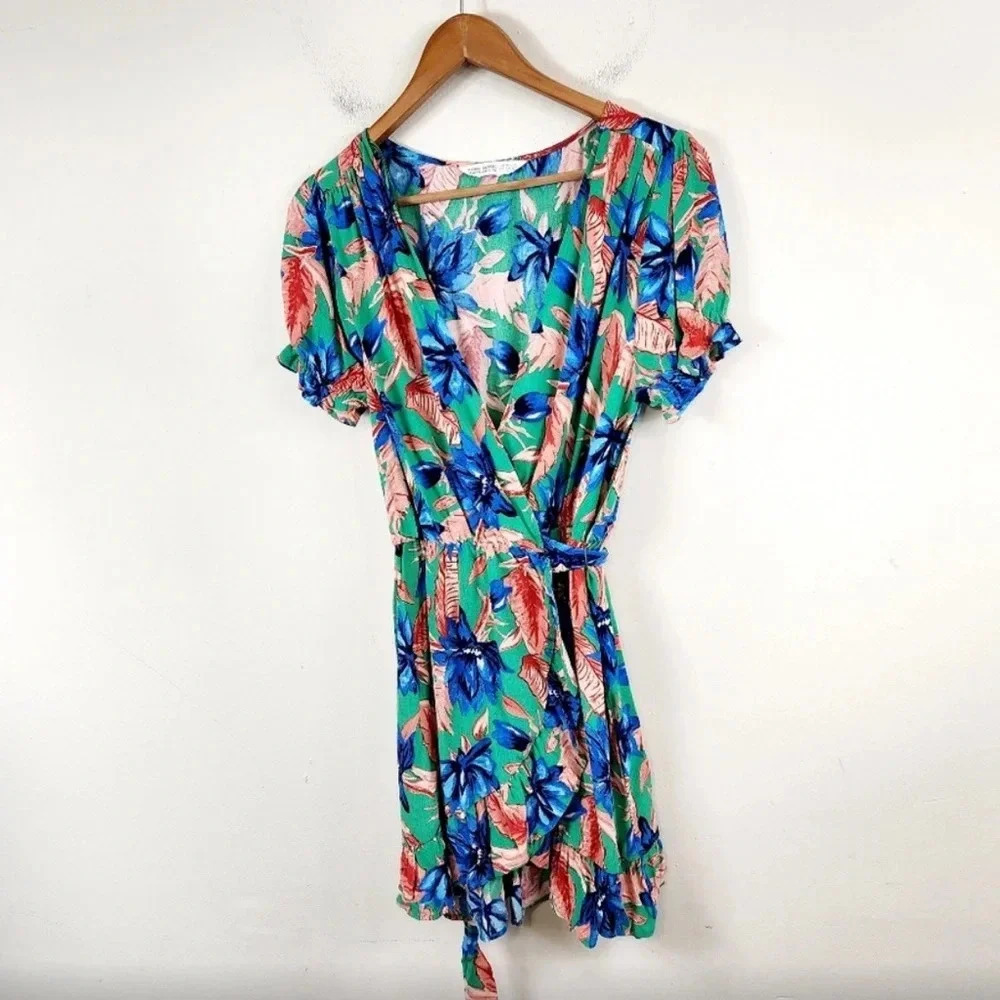 New Zara Floral Dress Wrap Mini Ruffles Bright Green Red Blue Vacation Tropical - Picture 9 of 9